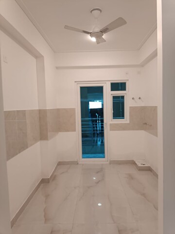 Room in 2 BHK Apartment at JKG Palm Resort, Raj Nagar Extension – for Rent