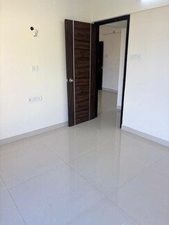 2 BHK Apartment For Sale in Vardhman Empire