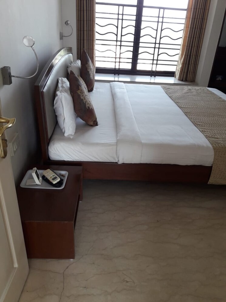  Parking, gamdevi 3 Bedroom 1150 Sq.Ft. Apartment In Gamdevi Mumbai 9683867