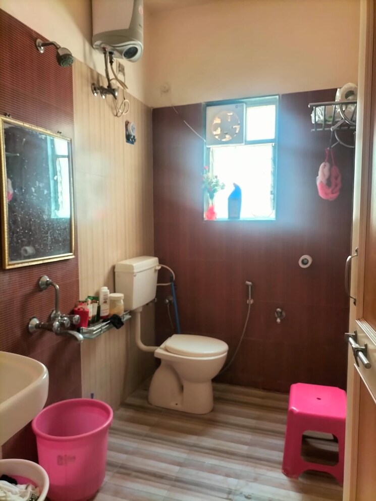 Bathroom, ram-villa-pimple-saudagar 3 Bedroom 1650 Sq.Ft. Apartment In Pimple Saudagar Pune 9683926