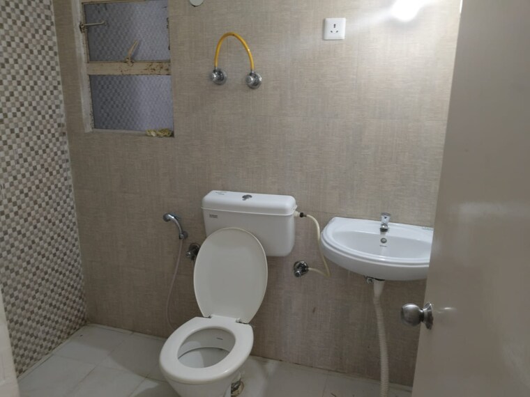 Bathroom, signature-global-signum-107 2 Bedroom 554 Sq.Ft. Apartment In Sector 107 Gurgaon 9683968