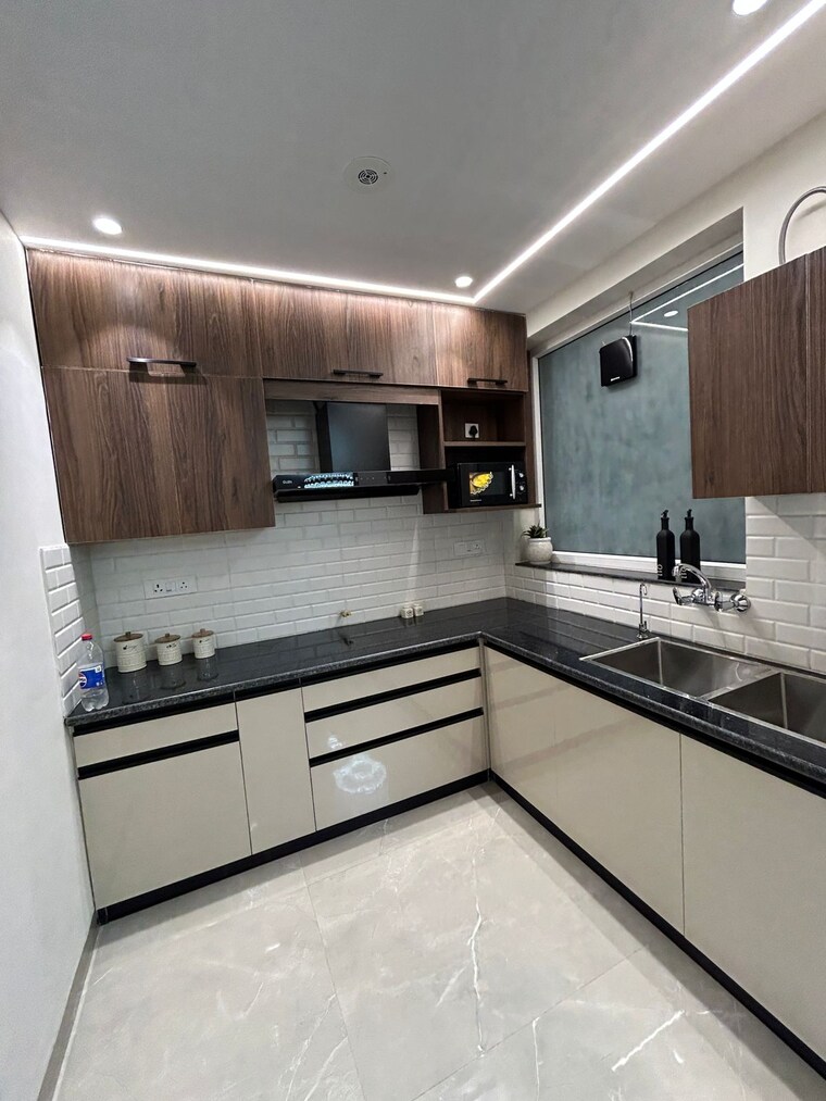 Kitchen, vip road 3 Bedroom 1350 Sq.Ft. Apartment In Vip Road Zirakpur 9684198