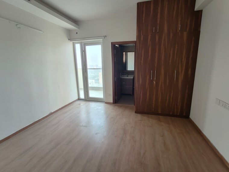 Room, tulip-yellow 3 Bedroom 1704 Sq.Ft. Apartment In Sector 69 Gurgaon 9684203