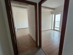 Room in 3 BHK Apartment at Tulip Yellow, Sector 69 – for Rent