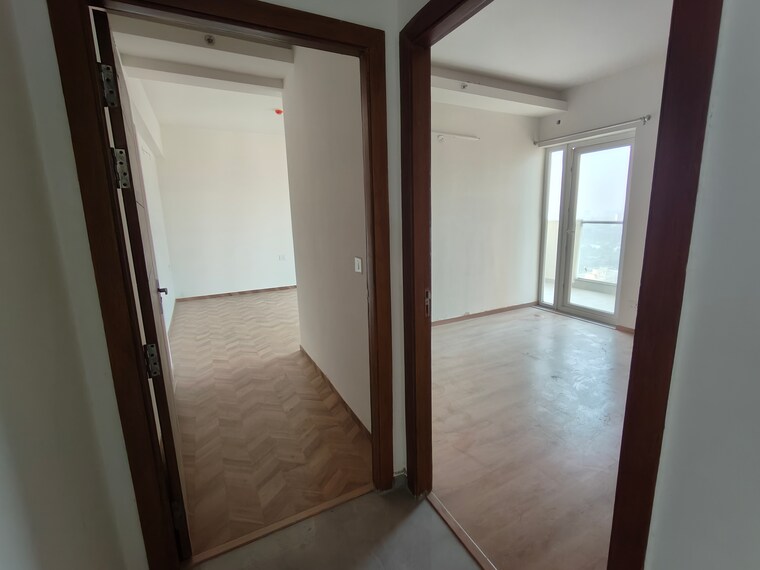 Room, tulip-yellow 3 Bedroom 1704 Sq.Ft. Apartment In Sector 69 Gurgaon 9684203