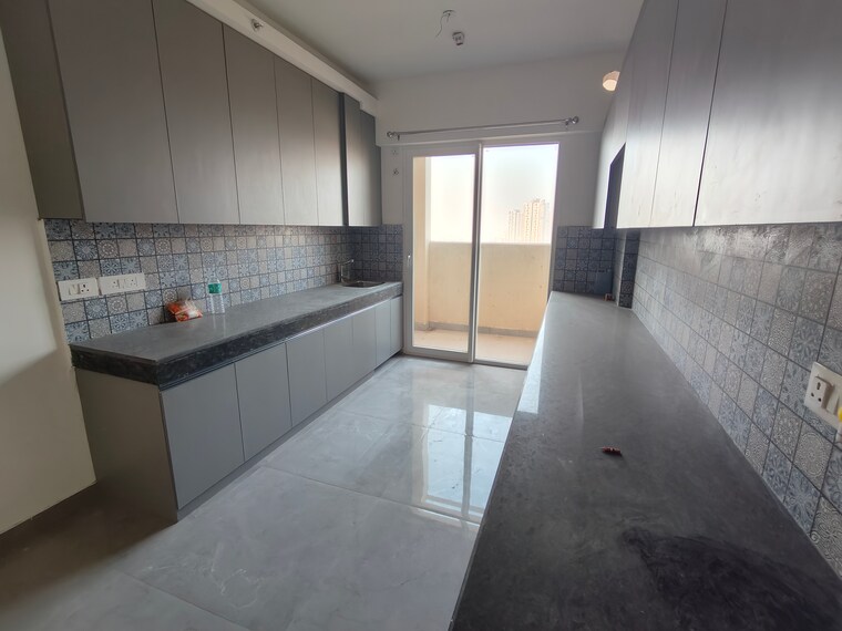 Kitchen, tulip-yellow 3 Bedroom 1704 Sq.Ft. Apartment In Sector 69 Gurgaon 9684203