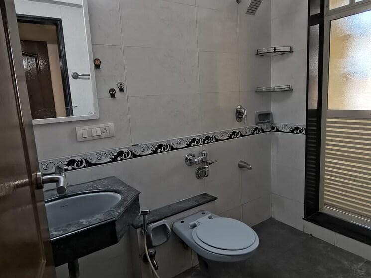 Bathroom, k-raheja-interface-heights 2 Bedroom 720 Sq.Ft. Apartment In Malad West Mumbai 9684297