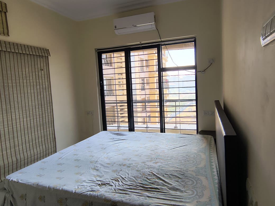 2 BHK 720 Sq.Ft. Apartment in K Raheja Interface Heights