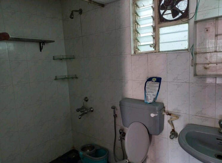 Bathroom, mantri-residency 2.5 Bedroom 1400 Sq.Ft. Apartment In Gottigere Bangalore 9684298