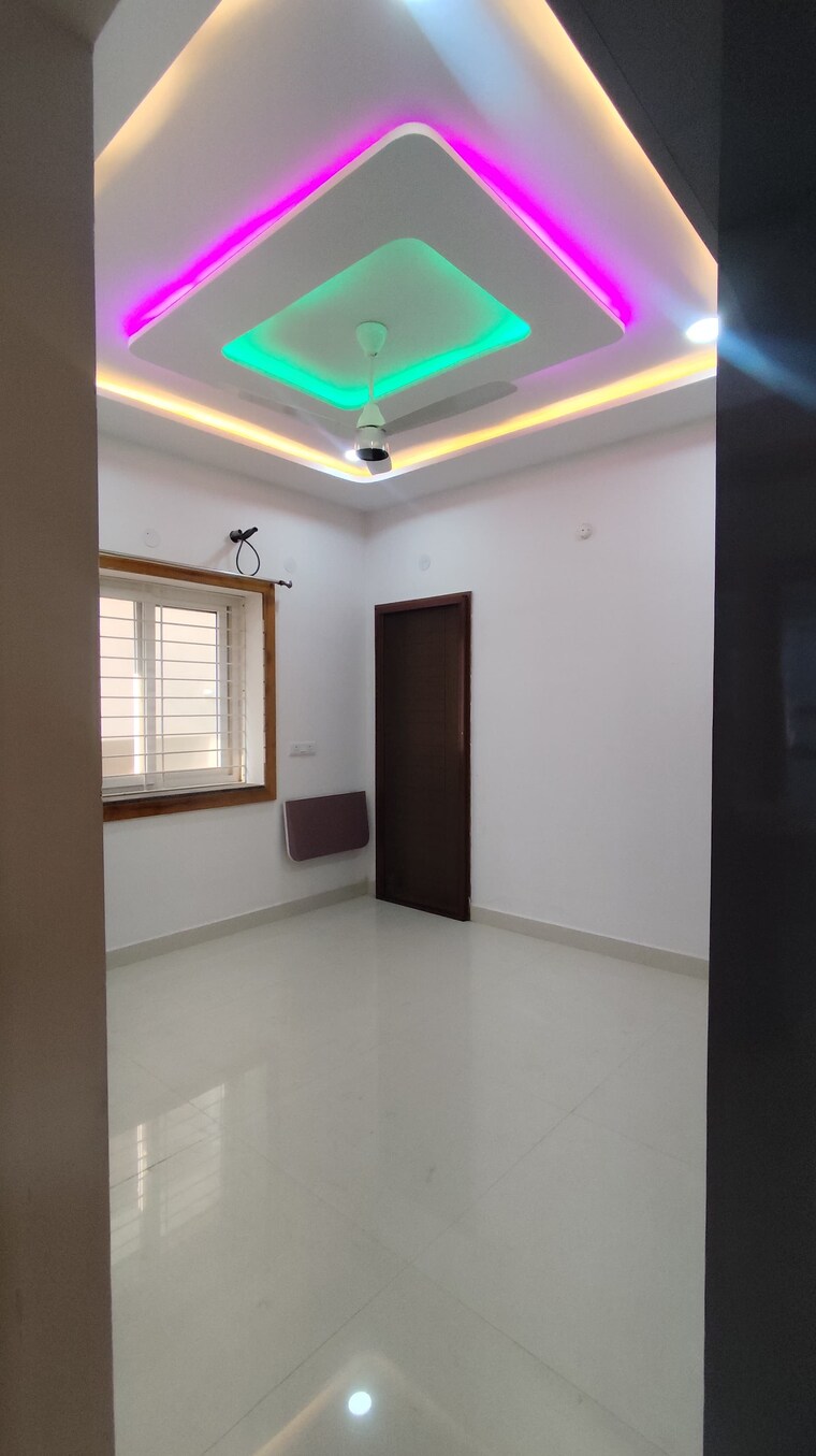 Room, sm-homes-kondapur 2 Bedroom 1250 Sq.Ft. Apartment In Kondapur Hyderabad 9684296