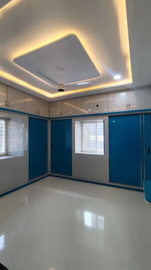 Room in 2 BHK Apartment at SM Homes Kondapur, Kondapur – for Rent