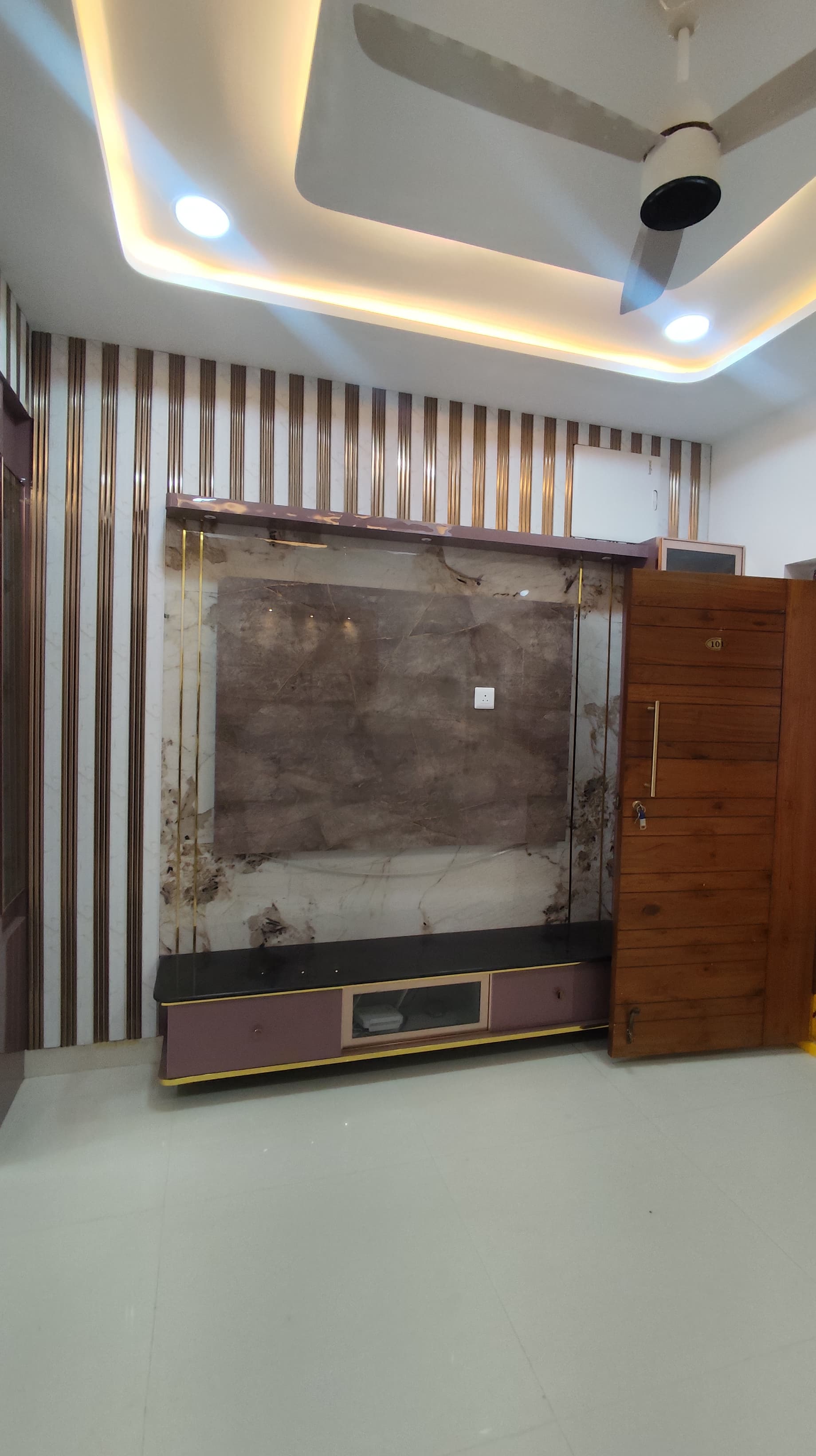 2 BHK + Pooja Room,Servant Room,Study Room,Extra Room Apartment For Rent in SM Homes Kondapur