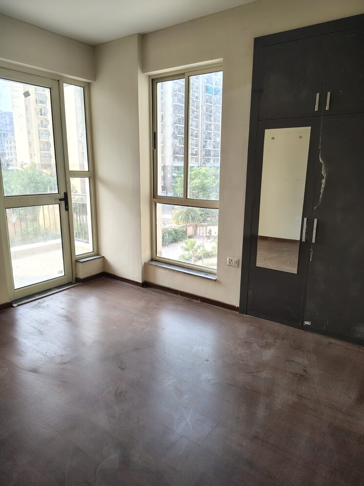 Room, sector 37d 2 Bedroom 750 Sq.Ft. Builder Floor In Sector 37d Gurgaon 9684367