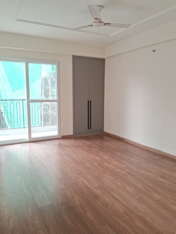 Furnished Amenities in 4 BHK Apartment at SG Vista, Raj Nagar Extension – for Sale