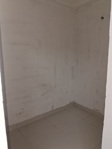 Room in 4 BHK Apartment at SG Vista, Raj Nagar Extension – for Sale