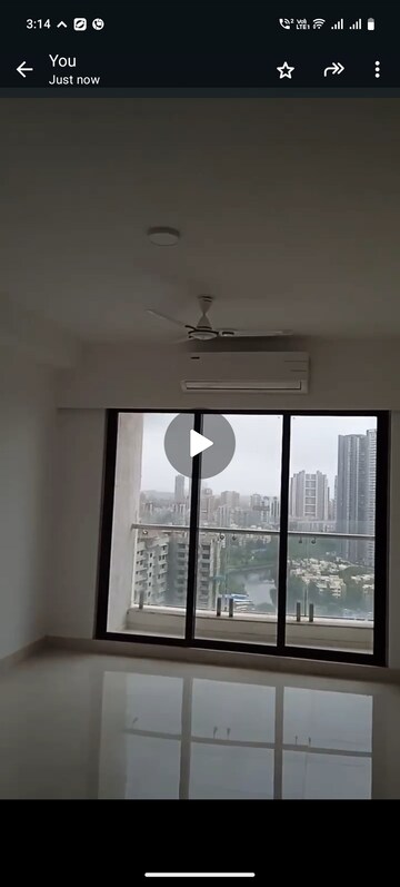 Room in 2 BHK Apartment at K Raheja Interface Heights, Malad West – for Rent