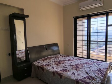 Bedroom in 2 BHK Apartment at Interface Building, Malad West – for Rent