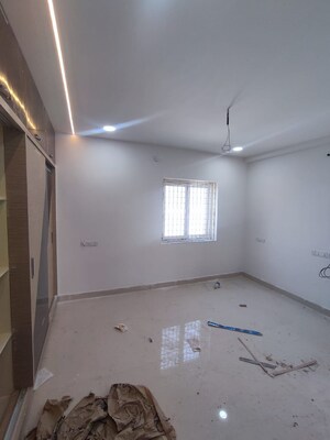 Furnished Amenities in 2 BHK Apartment at Raghavendra Arcade, Kondapur – for Rent