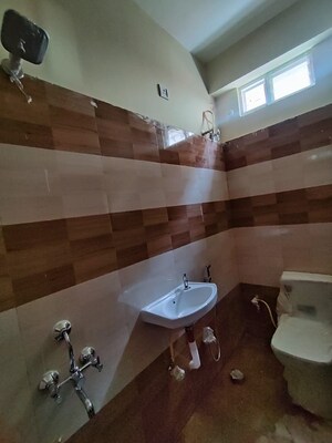 Team Area in 2 BHK Apartment at Raghavendra Arcade, Kondapur – for Rent