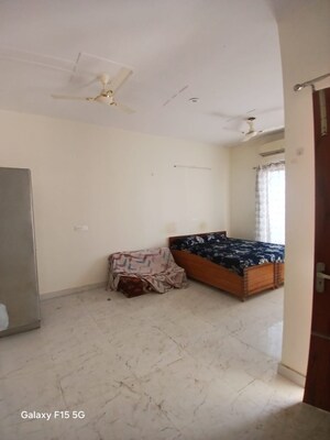 Room in 1 BHK Apartment at Kharar Mohali Road – for Rent