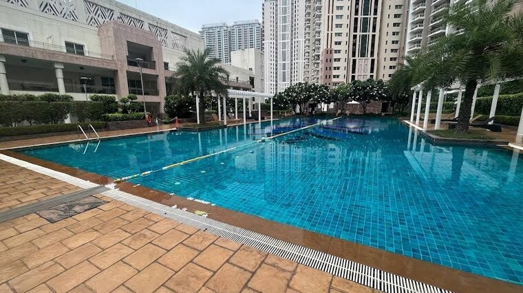 Swimming Pool, dlf-park-place 3 Bedroom 2204 Sq.Ft. Apartment In Sector 54 Gurgaon 9684561