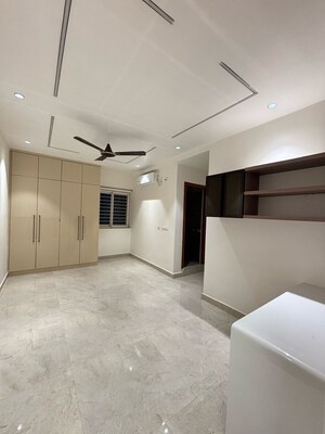 Room in 2 BHK Apartment at GE Raghvendra Residency, Kondapur – for Rent