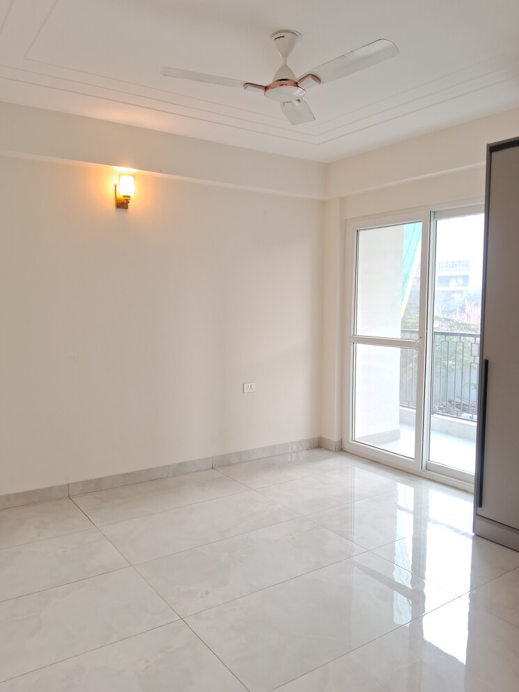 Balcony, sg-vista 4 Bedroom 2895 Sq.Ft. Apartment In Raj Nagar Extension Ghaziabad 9684874