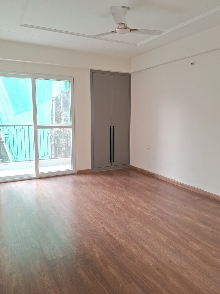 undefined, sg-vista 4 Bedroom 2895 Sq.Ft. Apartment In Raj Nagar Extension Ghaziabad 9684874