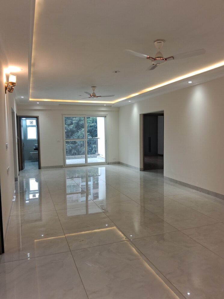 undefined, sg-vista 4 Bedroom 2895 Sq.Ft. Apartment In Raj Nagar Extension Ghaziabad 9684874