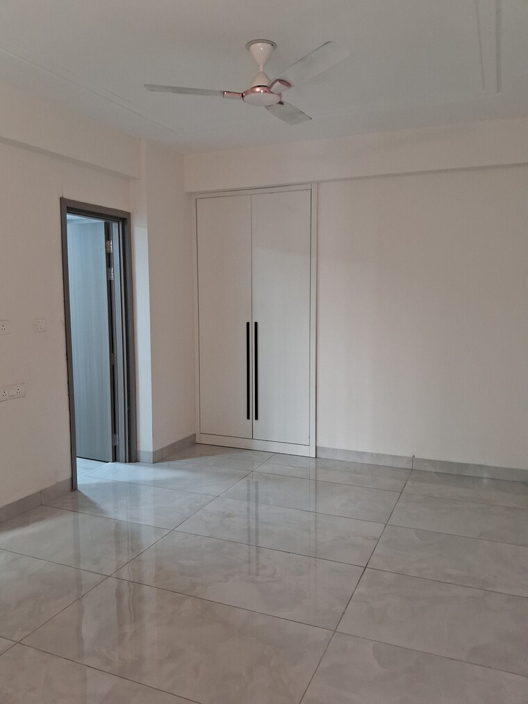 undefined, sg-vista 4 Bedroom 2895 Sq.Ft. Apartment In Raj Nagar Extension Ghaziabad 9684874