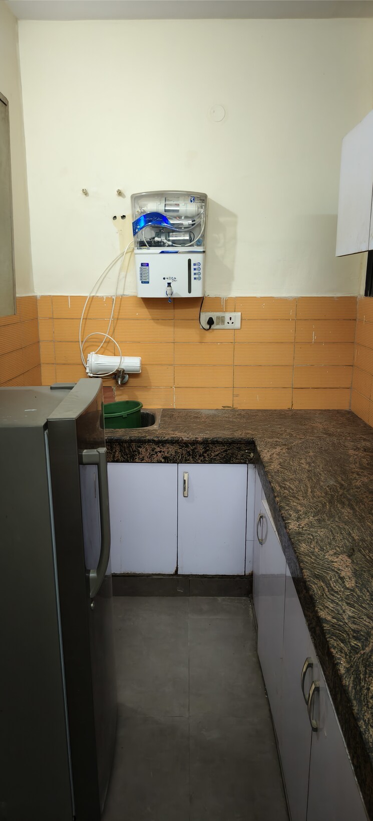 Kitchen, dlf city phase 3 1 Bedroom 755 Sq.Ft. Builder Floor In Dlf City Phase 3 Gurgaon 9684886