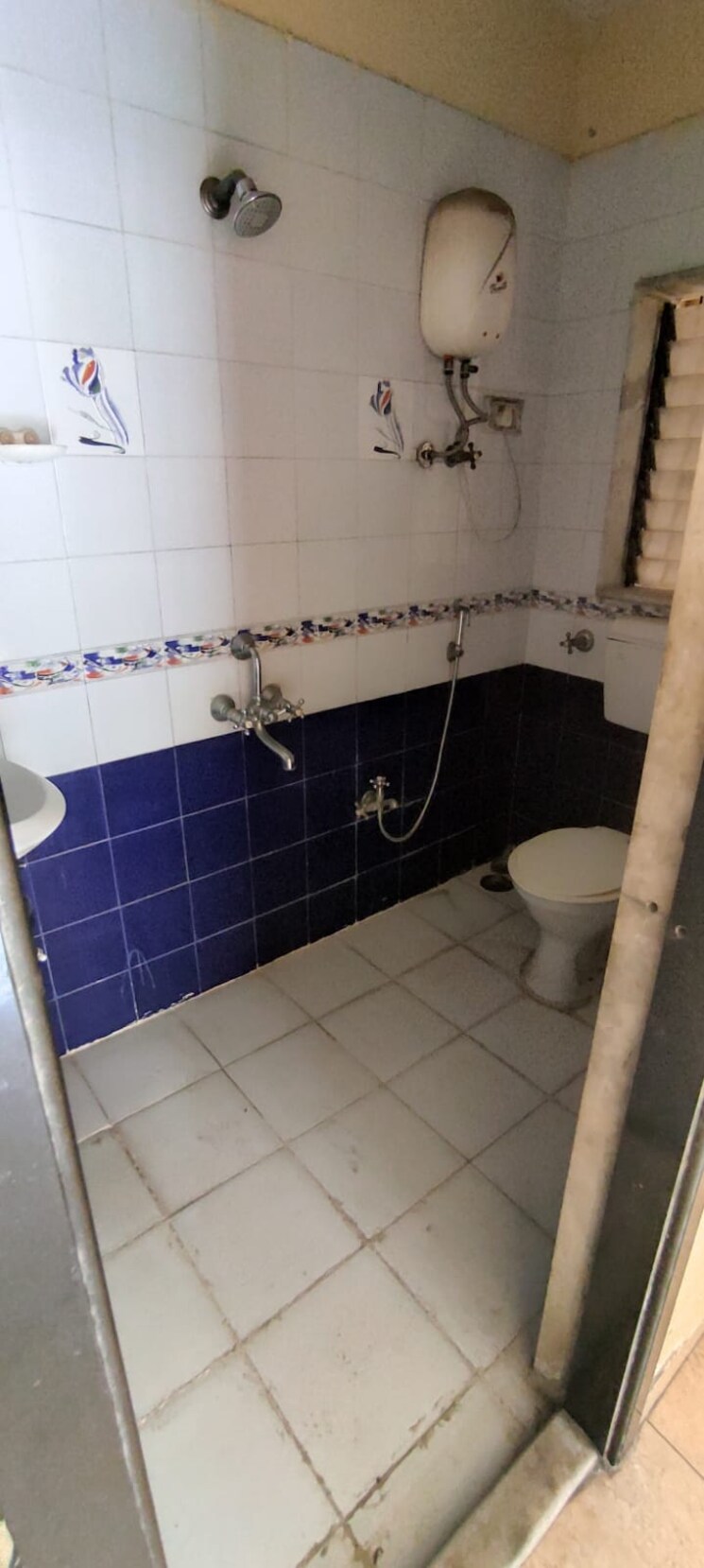 Bathroom, meera-sadan-apartment 2 Bedroom 874 Sq.Ft. Apartment In Kharghar Navi Mumbai 9684789