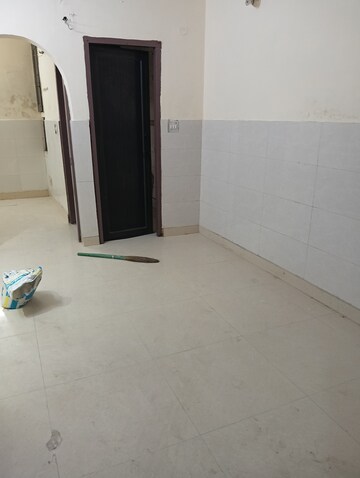 1 BHK Builder Floor For Rent in Kalkaji