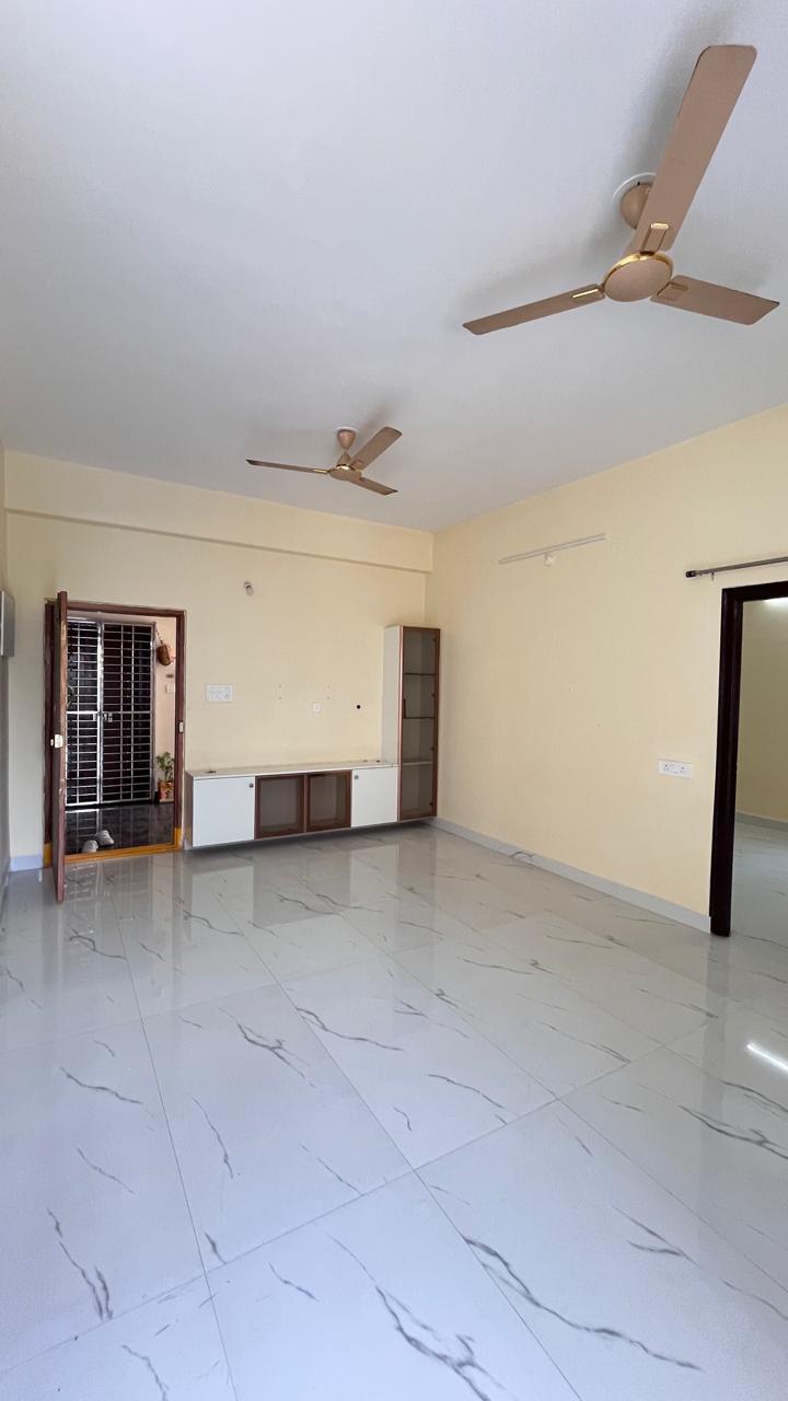 2 BHK + Pooja Room,Servant Room,Extra Room Apartment For Rent in Golden Tulip Kondapur