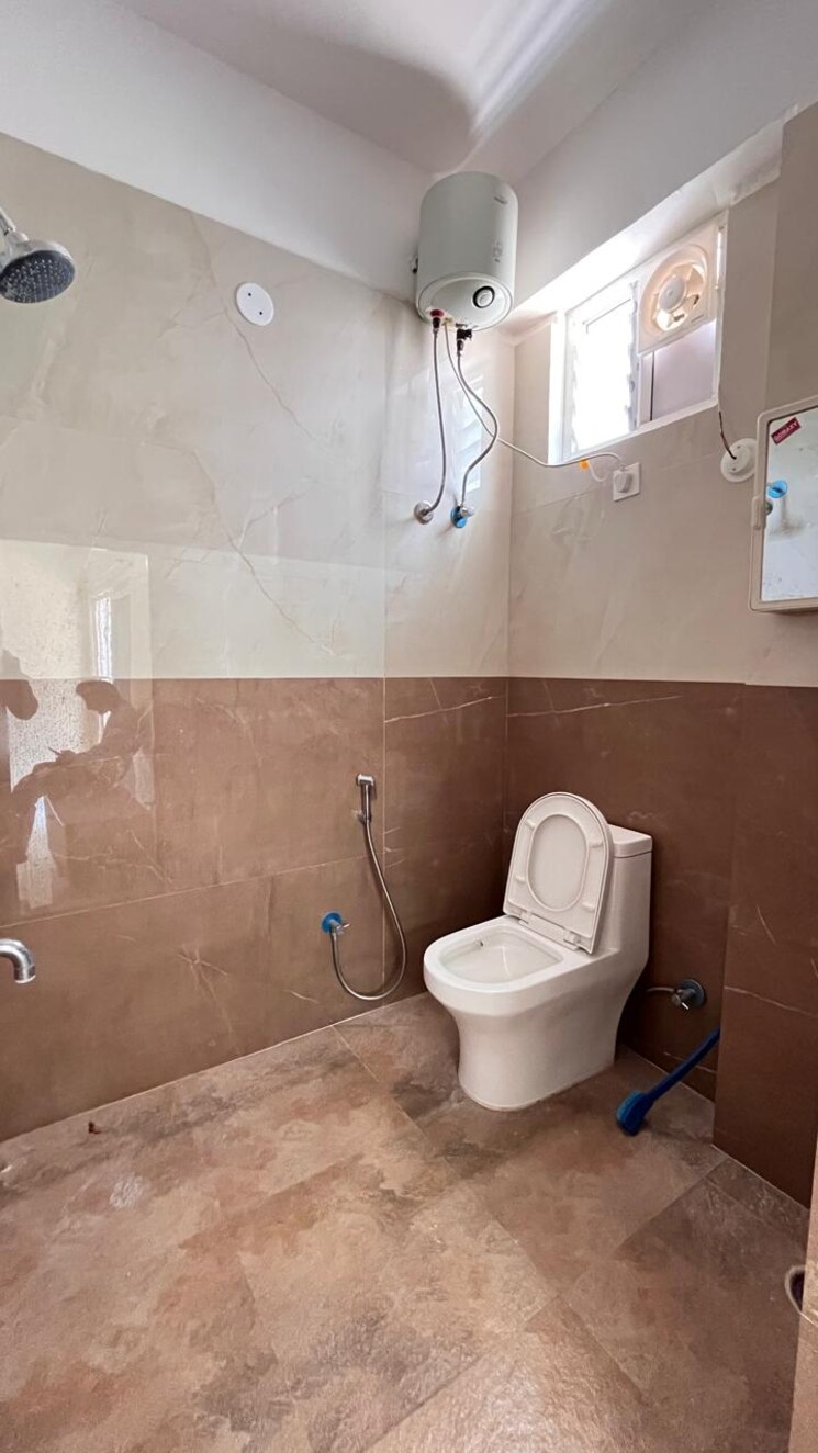 Bathroom, golden-tulip-kondapur 2 Bedroom 1250 Sq.Ft. Apartment In Kondapur Hyderabad 9684939