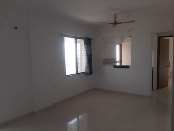 Room in 2 BHK Apartment at Little Earth Apartments, Mamurdi – for Rent