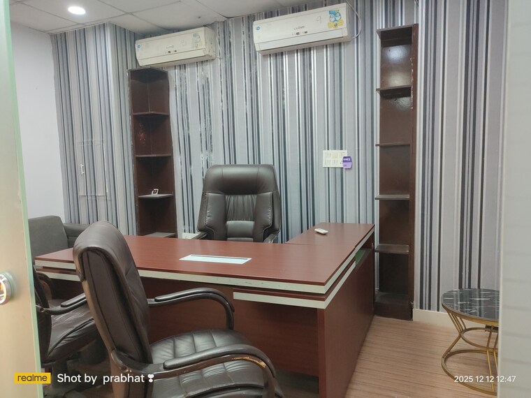 Living Room, sector 3 Commercial Office Space 1200 Sq.Ft. In Sector 3 Noida 9685016