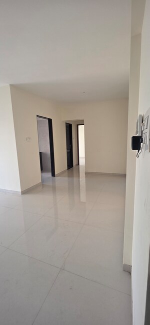 Room in 3 BHK Apartment at Romell Diva, Malad West – for Sale