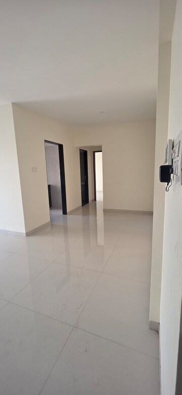 Room in 3 BHK Apartment at Romell Diva, Malad West – for Sale