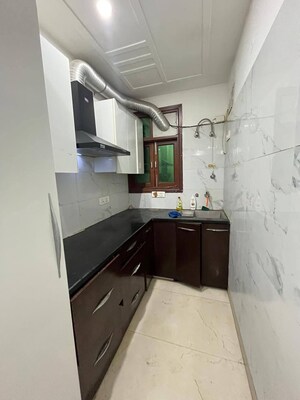 Kitchen in 2 BHK Apartment at Maidan Garhi – for Rent