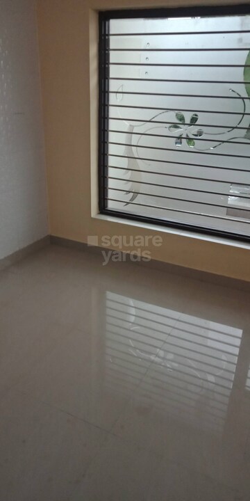 Room in 2 BHK Apartment at Sector 87 – for Rent