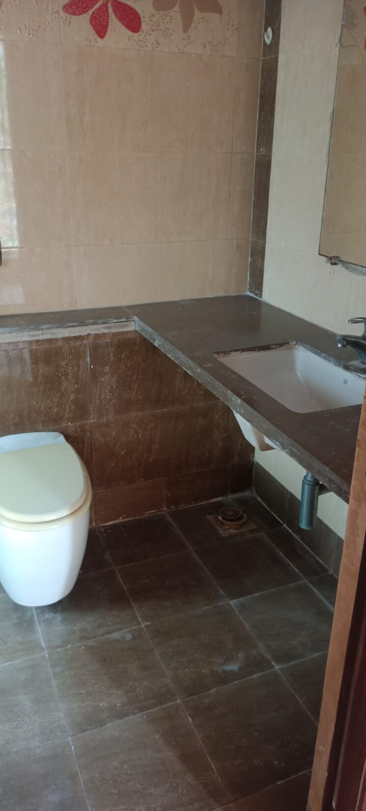 Bathroom, paradise-sai-pearls 3 Bedroom 1680 Sq.Ft. Apartment In Kharghar Navi Mumbai 9685181