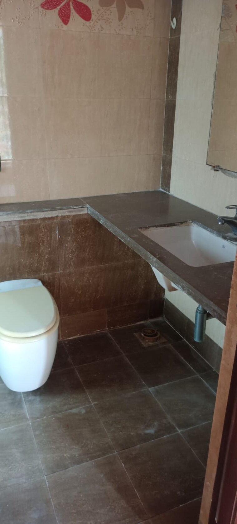 Bathroom, paradise-sai-pearls 3 Bedroom 1680 Sq.Ft. Apartment In Kharghar Navi Mumbai 9685181