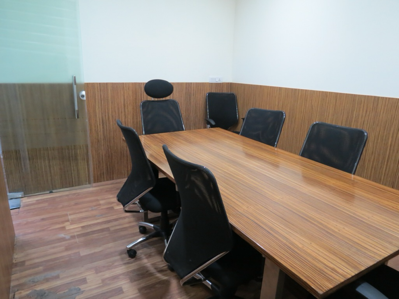 Office Space For Rent in Udyog Vihar