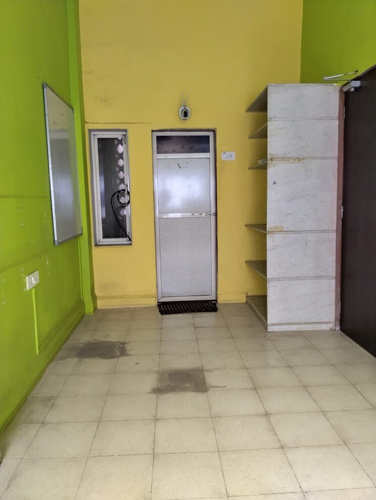 Bathroom, sanpada Commercial Office Space 1000 Sq.Ft. In Sanpada Navi Mumbai 9685334