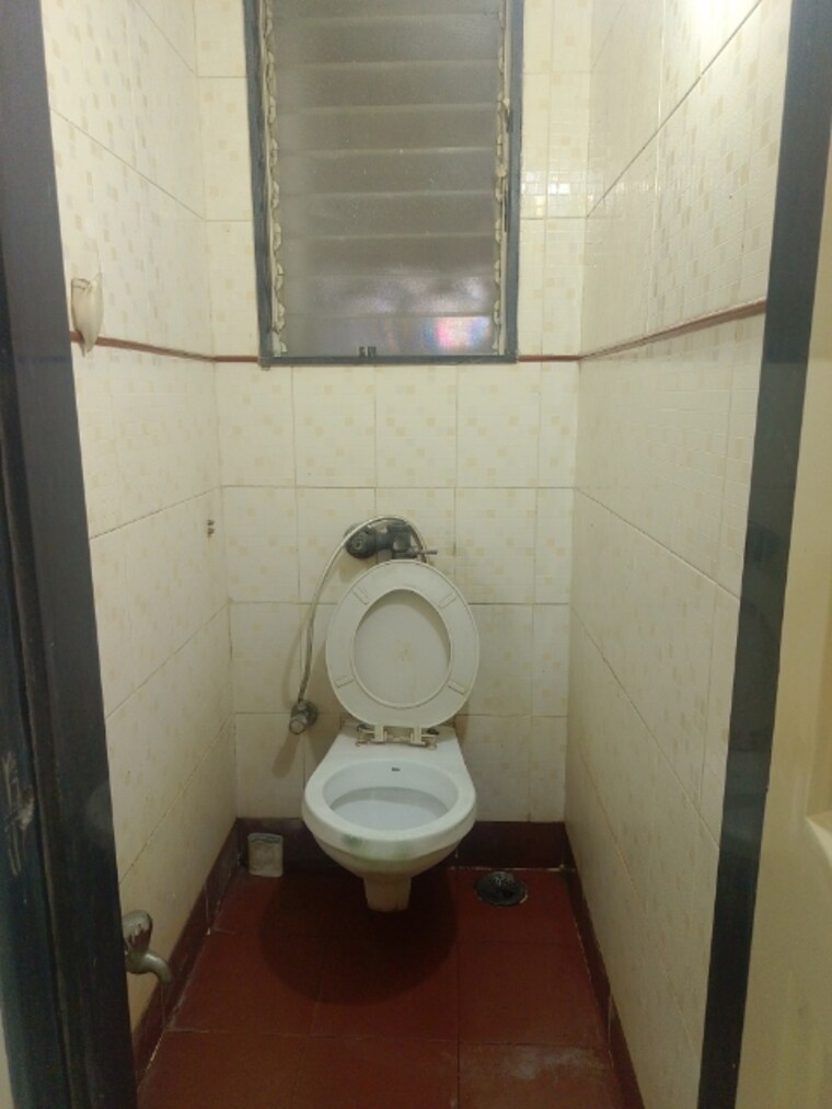 Bathroom, dosti-daffodil 1 Bedroom 410 Sq.Ft. Apartment In Wadala East Mumbai 9685592