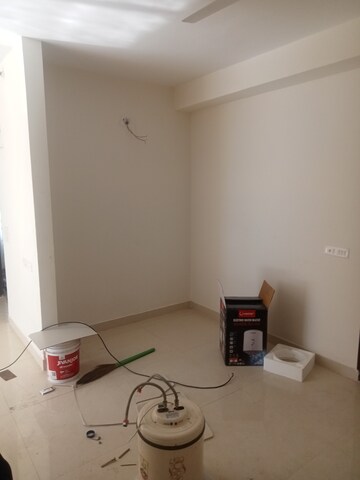 Furnished Amenities in 2 BHK Apartment at Ansal Royal Heritage, Sector 70 – for Sale