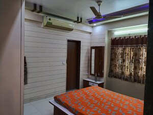 Bedroom in 2 BHK Apartment at Vastrapur – for Rent