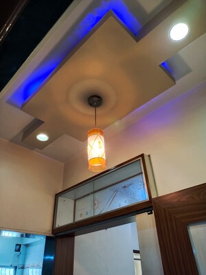 Furnished Amenities in 2 BHK Apartment at Vastrapur – for Rent