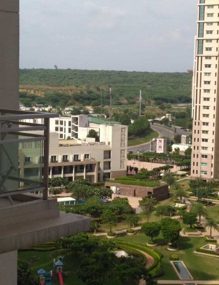 Exterior View, dlf-park-place 3 Bedroom 2003 Sq.Ft. Apartment In Sector 54 Gurgaon 9685608
